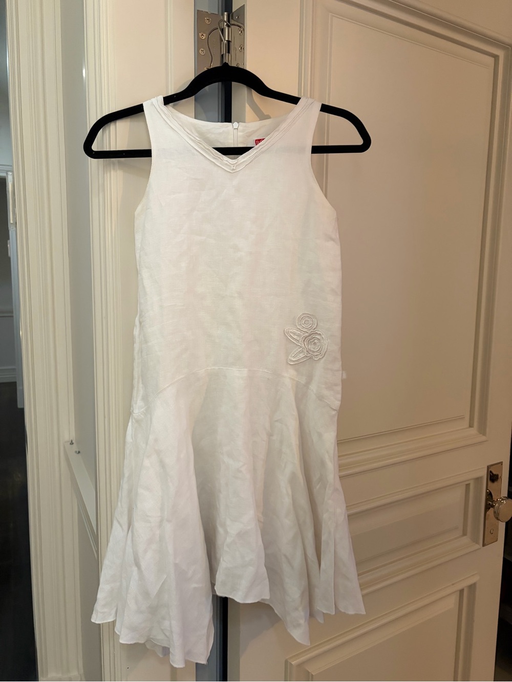 Classic White Sleeveless Drop-Waist Dress for Girls